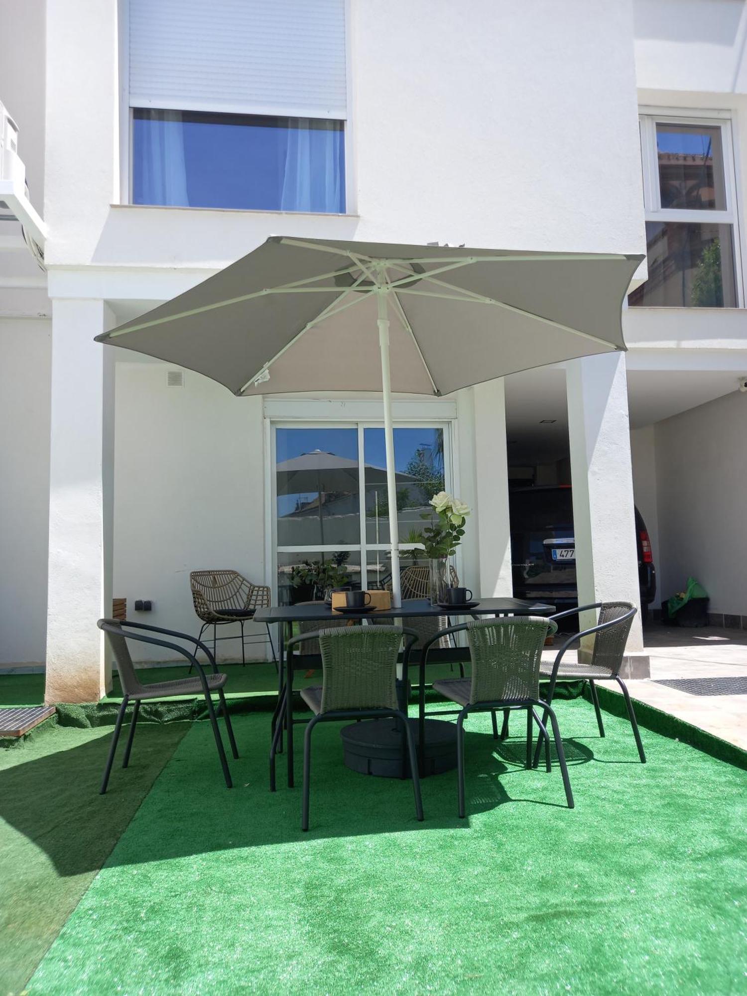 Сasa de vacaciones Casa Con Jardin, Aparcamiento Granada